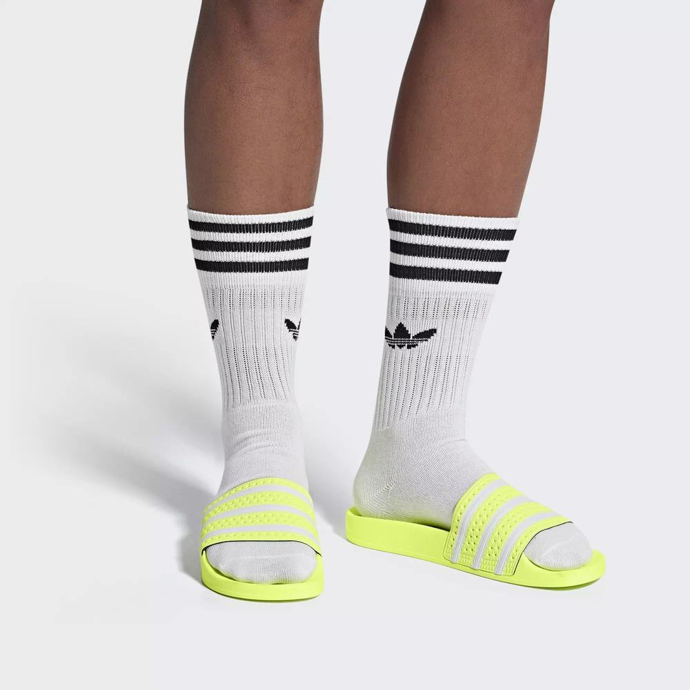 Adidas Adilette Chanclas Amarillos Para Hombre (MX-94782)